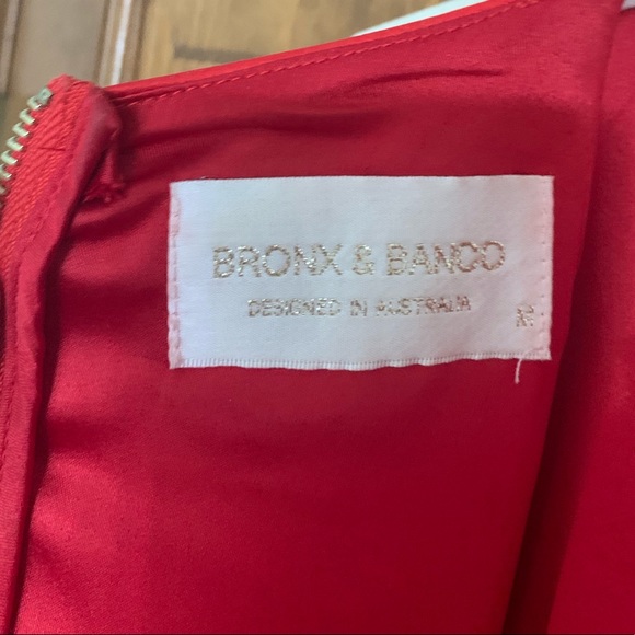 Beautiful red slit ruffled dress - Picture 8 of 8